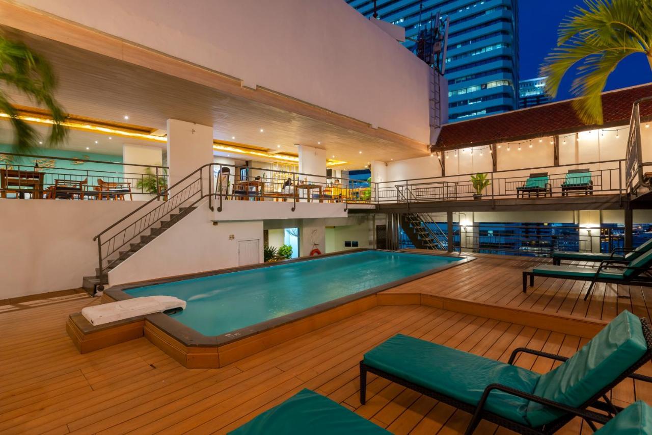 Отель Pinnacle Lumpinee Park