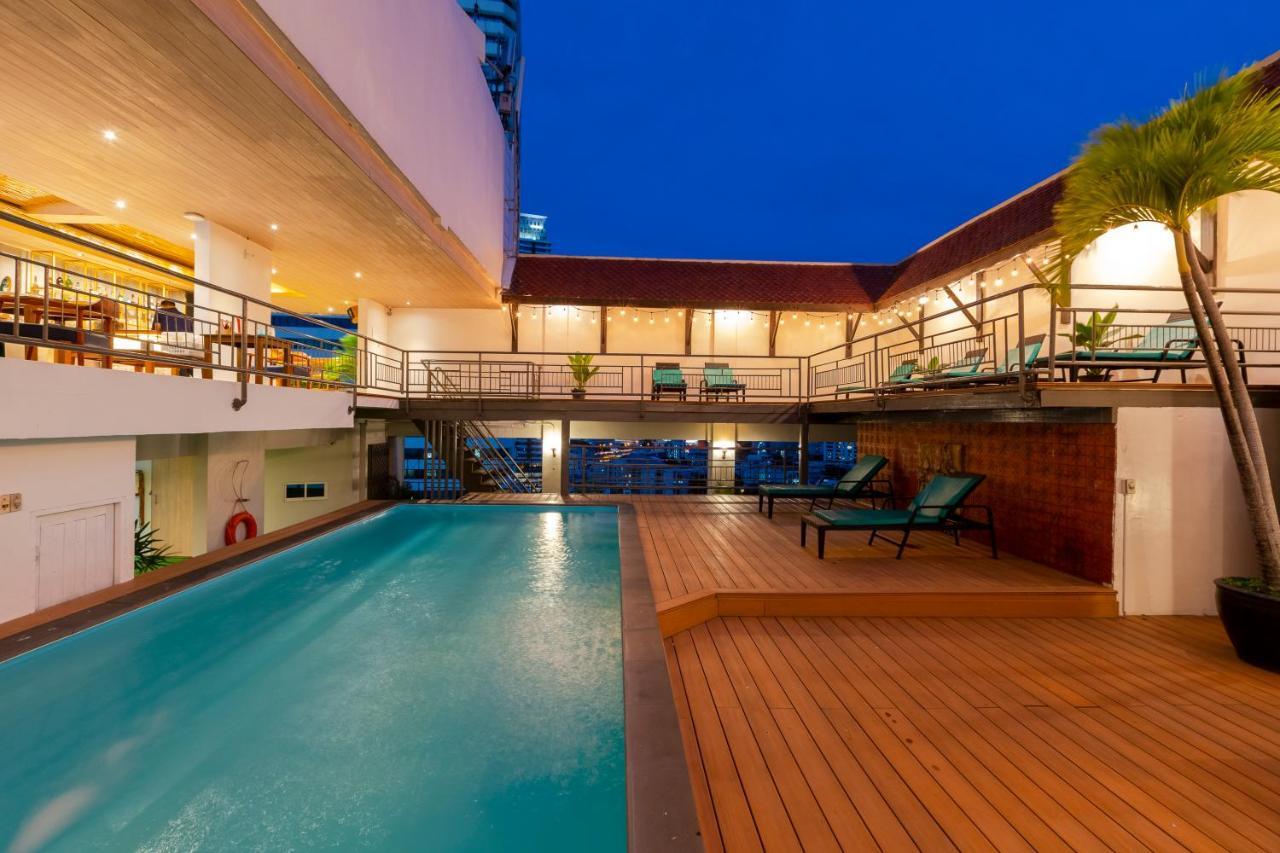 Отель Pinnacle Lumpinee Park Бангкок