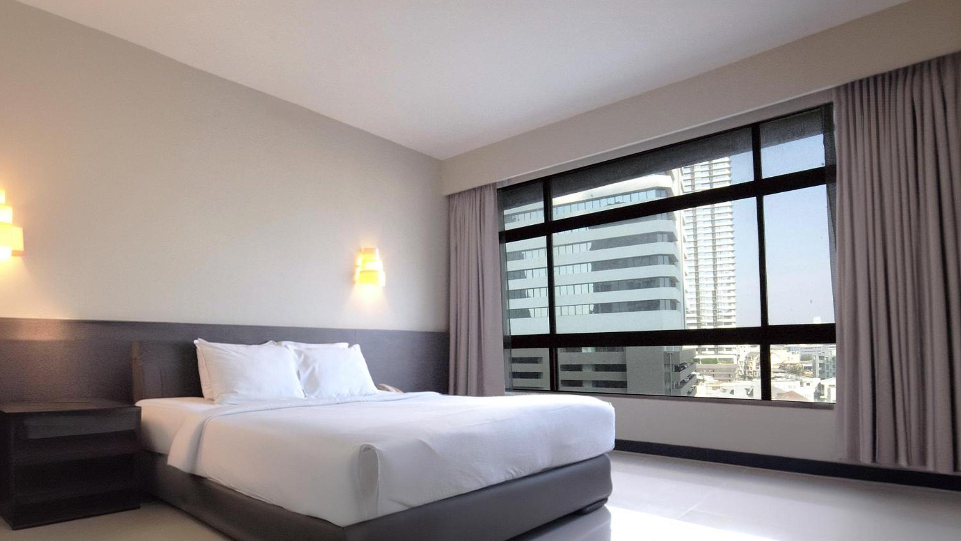 Отель Pinnacle Lumpinee Park